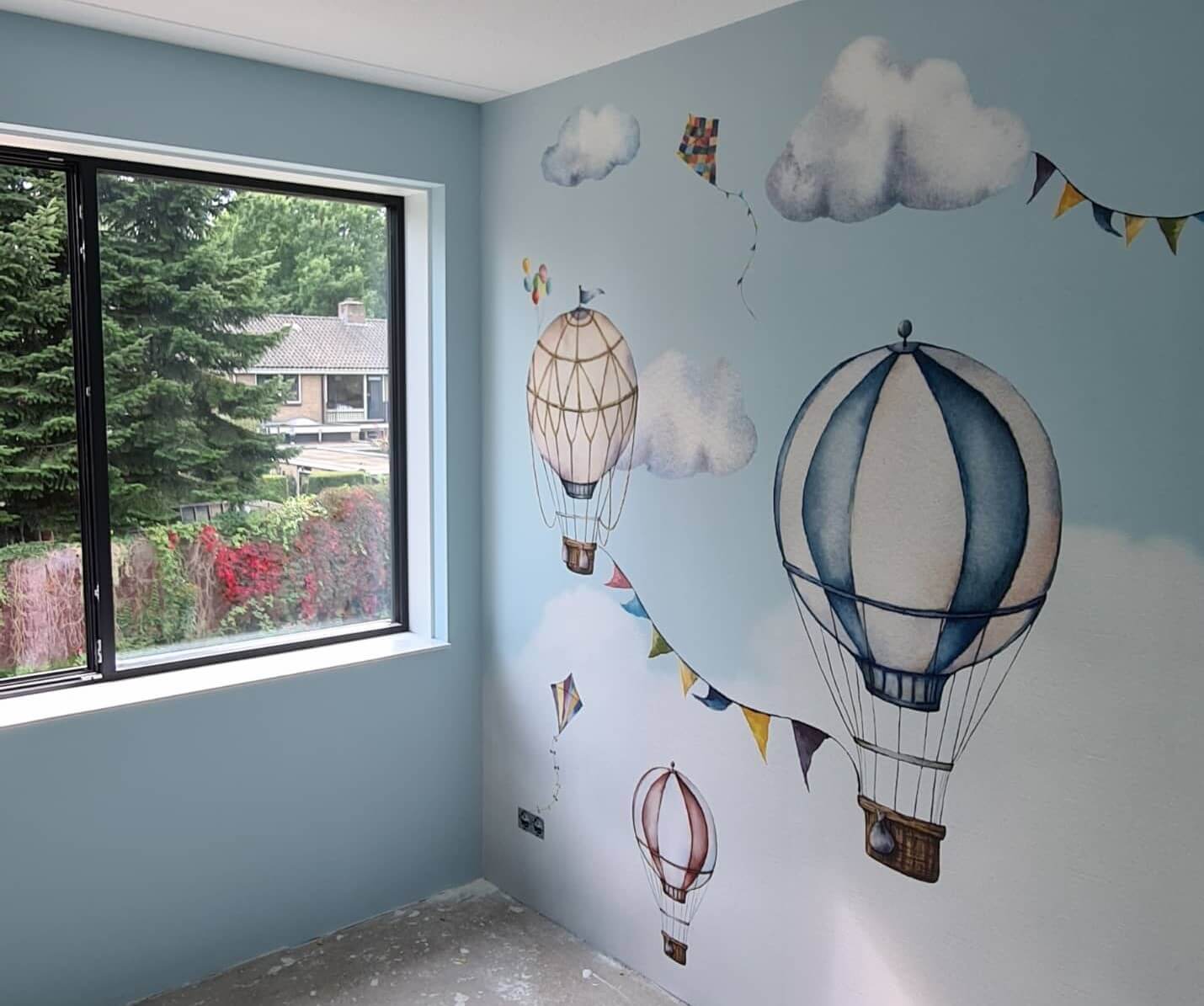 Behang op kinderkamer in Borne